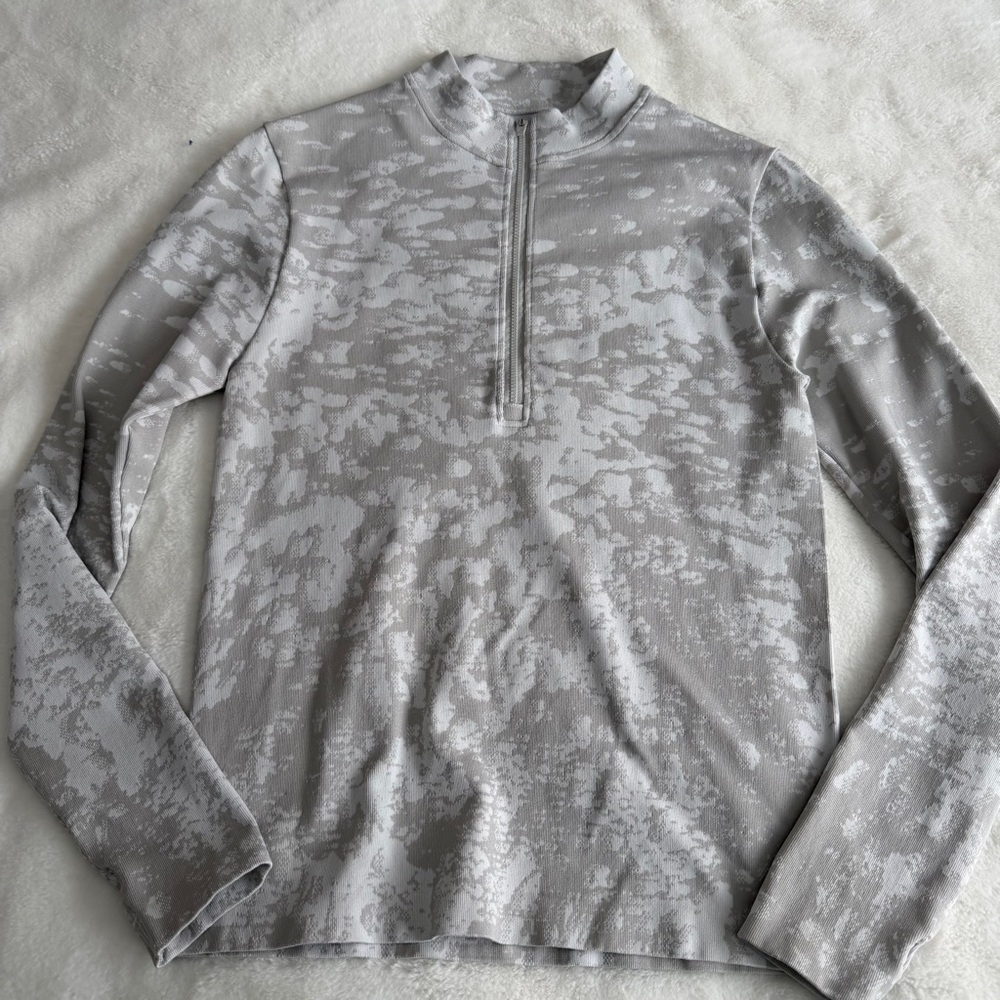 Fabletics Mist Seamless Half Zip Size Medium - image 3